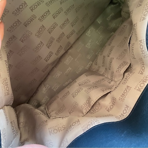 Michael Kors Navy Blue Hamilton Satchel Purse - Picture 9 of 14